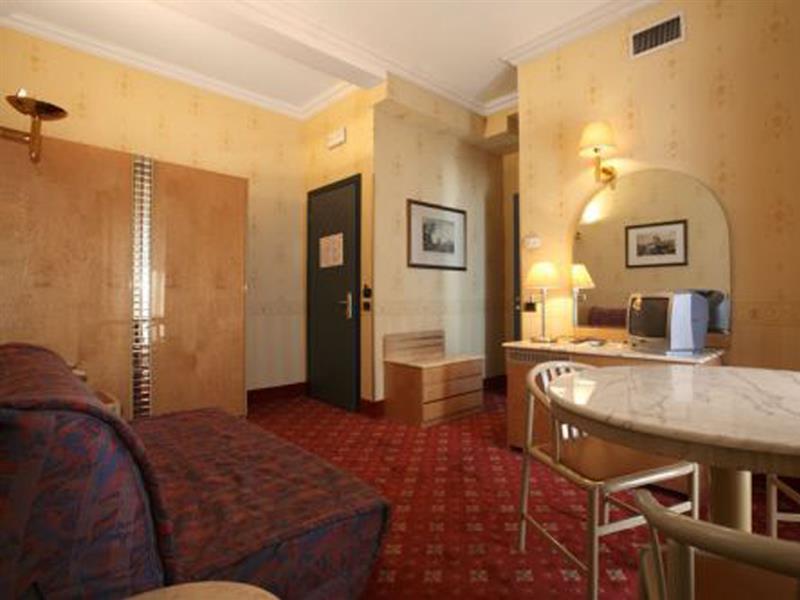 Lhp Hotel Napoleon Milánó Kültér fotó