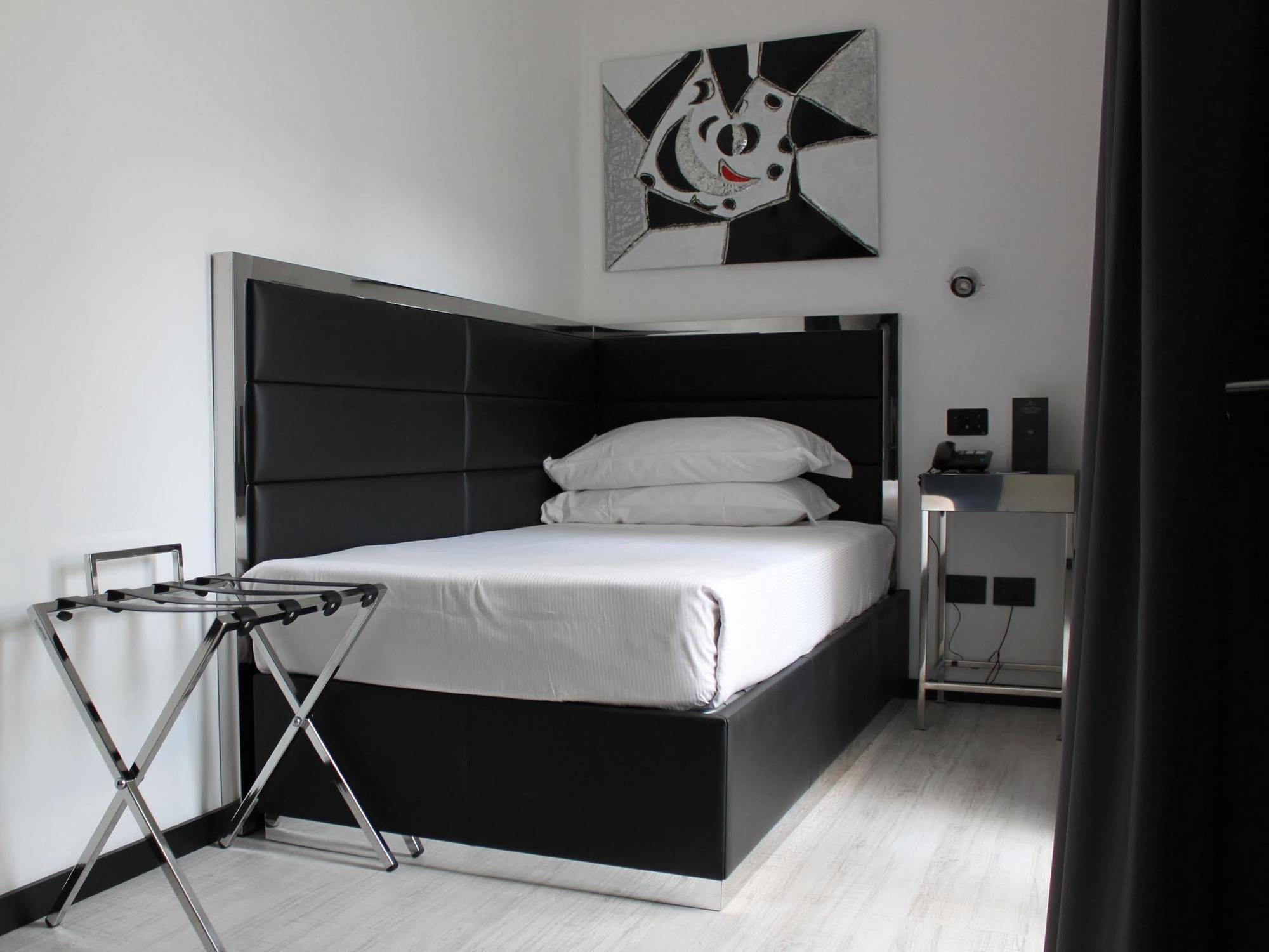 Lhp Hotel Napoleon Milánó Kültér fotó