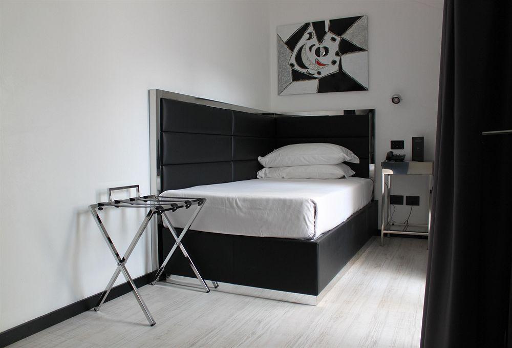 Lhp Hotel Napoleon Milánó Kültér fotó